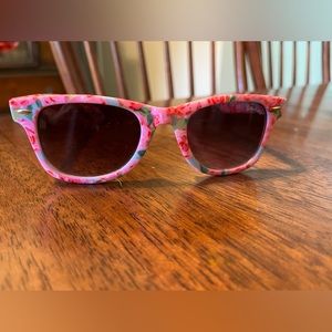 Lilly Pulitzer sunglasses EUC